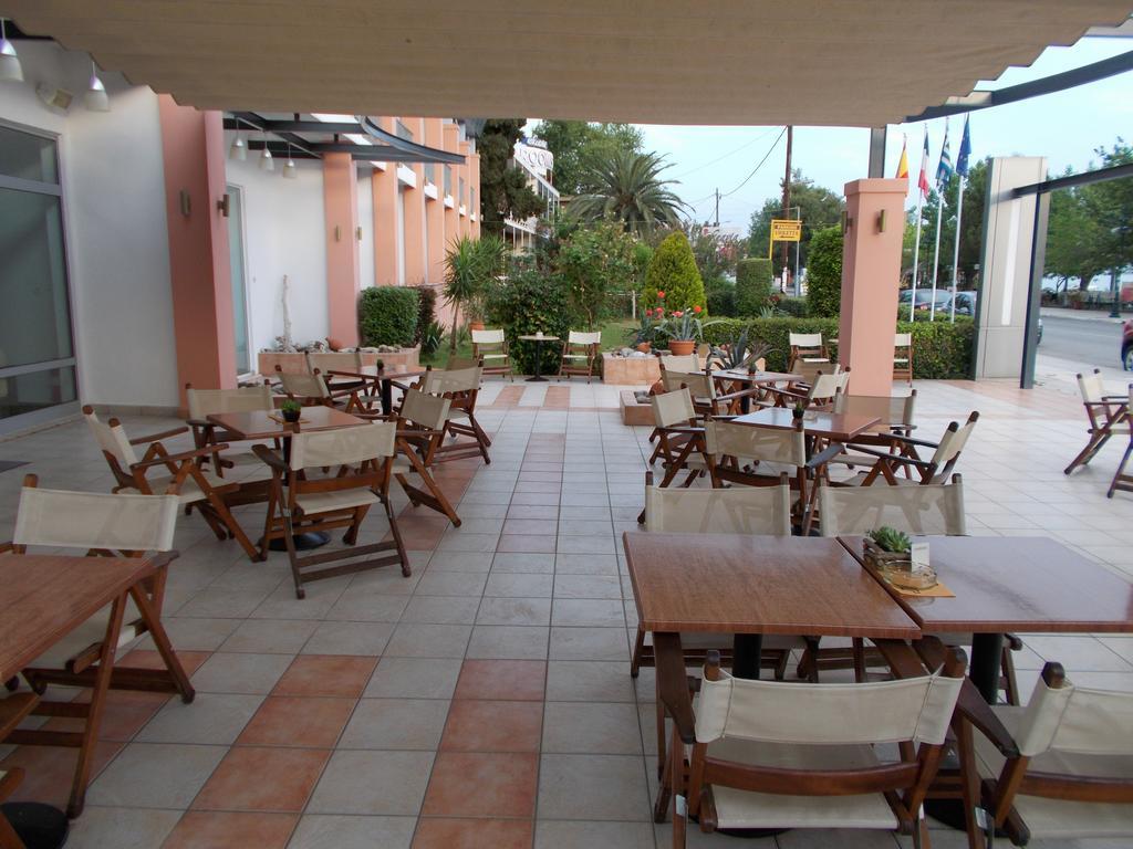 Violetta Hotel Kamena Vourla Exterior photo