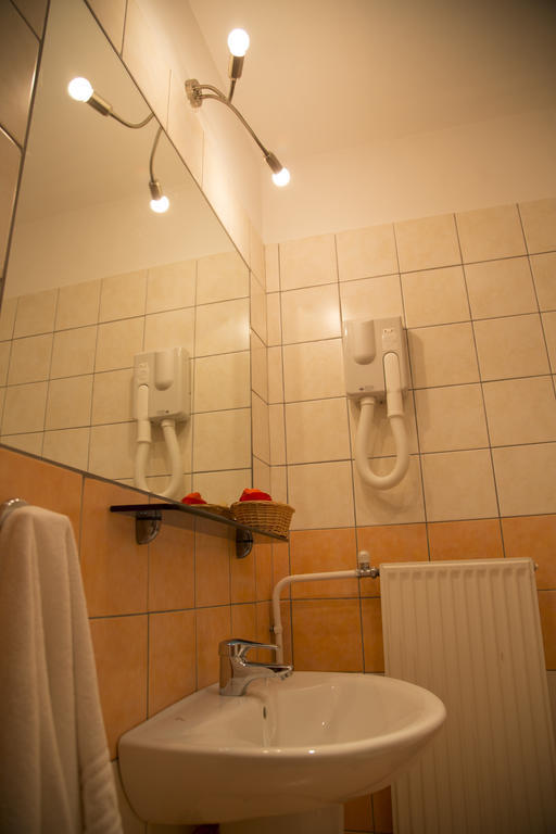Violetta Hotel Kamena Vourla Room photo